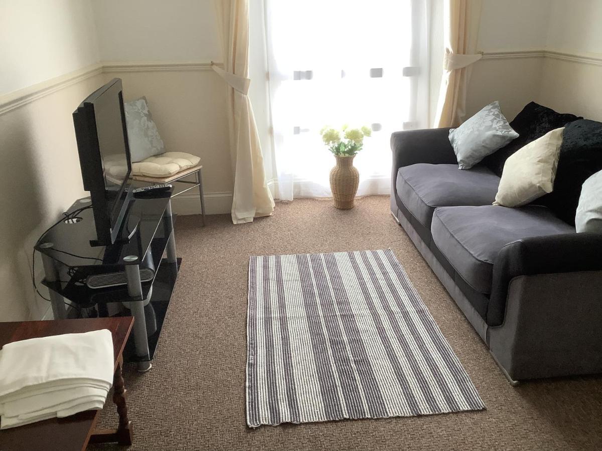Second Floor Apartment Tenby Town Centre מראה חיצוני תמונה